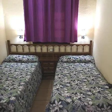 Apartament Tomas Y Puri *