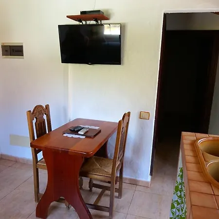 Apartament Tomas Y Puri *